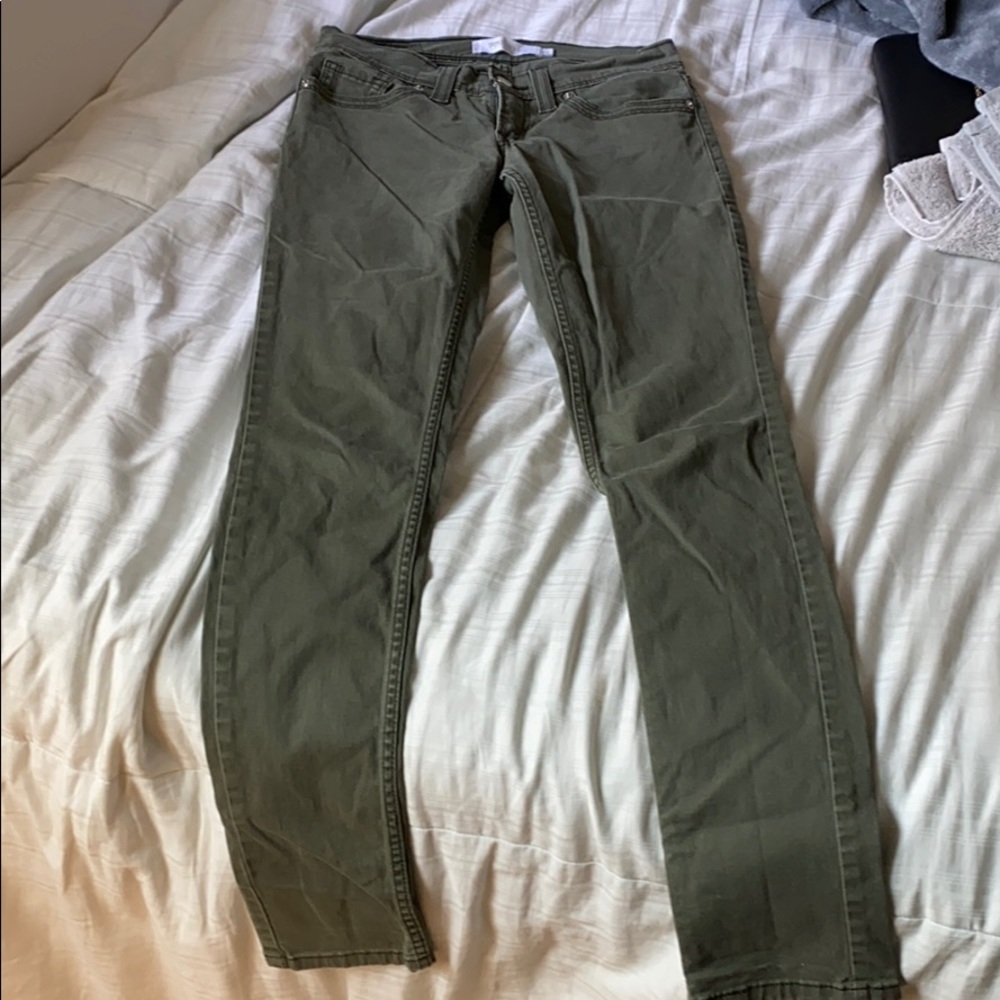 Levi’s 524 Skinny Jeans
